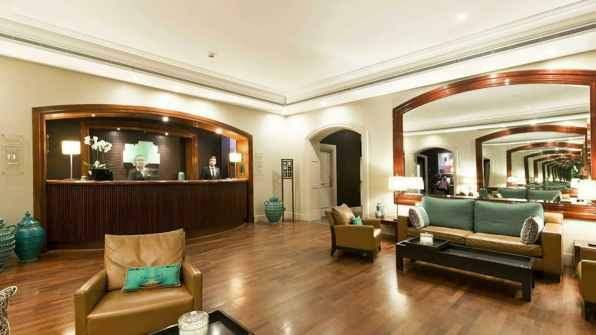 Holiday Inn Nice By Ihg 4*,