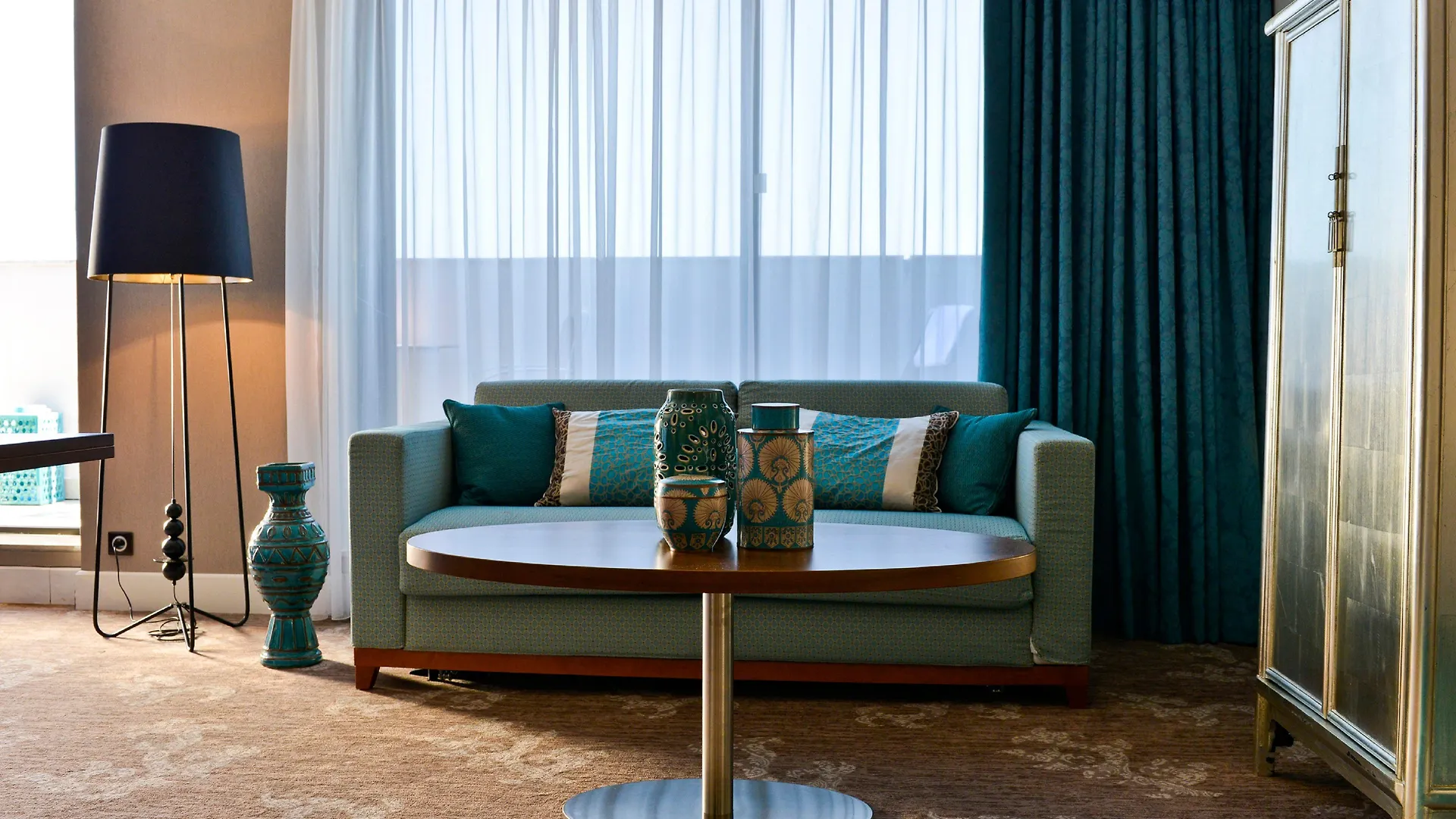 Holiday Inn Nice By Ihg 4*,  Γαλλία