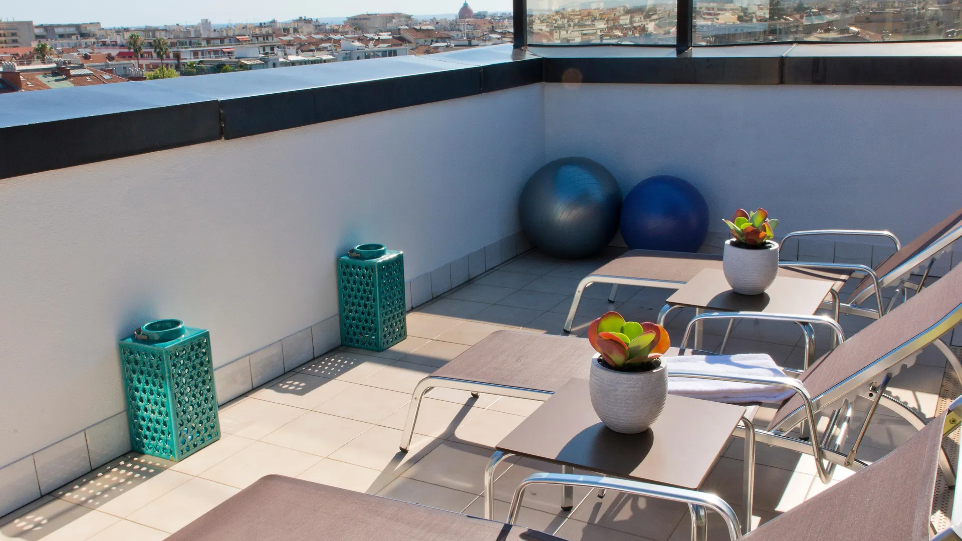 Holiday Inn Nice By Ihg Hotel
