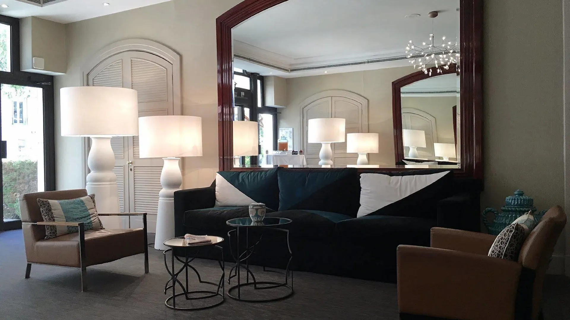 Holiday Inn Nice By Ihg Hotel